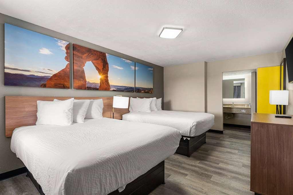 Days Inn By Wyndham Albuquerque Northeast Номер фото